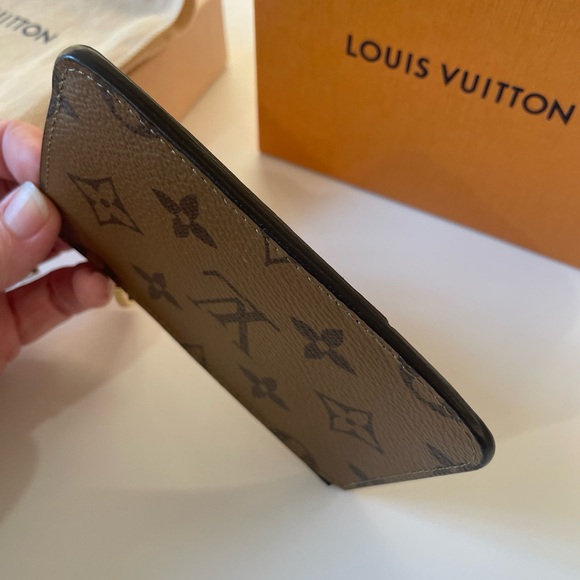 Louis Vuitton Reverse Monogram Romy card holder

Like new- never used - Picture 5 of 12